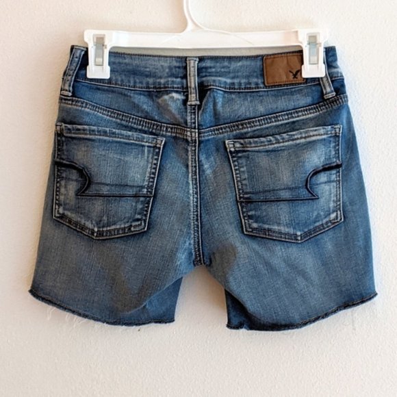 American Eagle Acid Wash Midi Length Denim Jean Short Size 0 - Picture 3 of 4